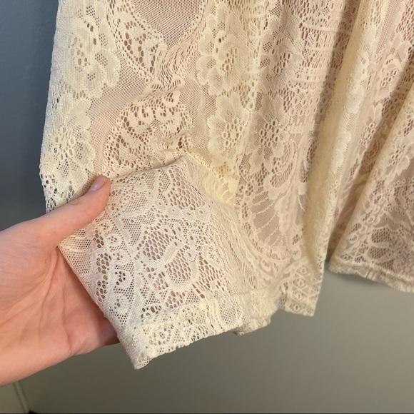 Francesca’s Collections ivory cream lace spaghetti strap large knee length dress - Picture 4 of 7